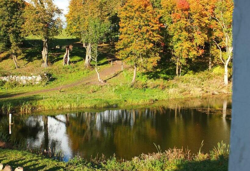 בית מלון כפרי Dwór Klewiny