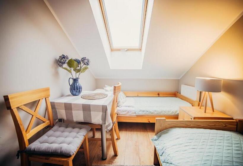 Отель Gościniec Pod Lilijką