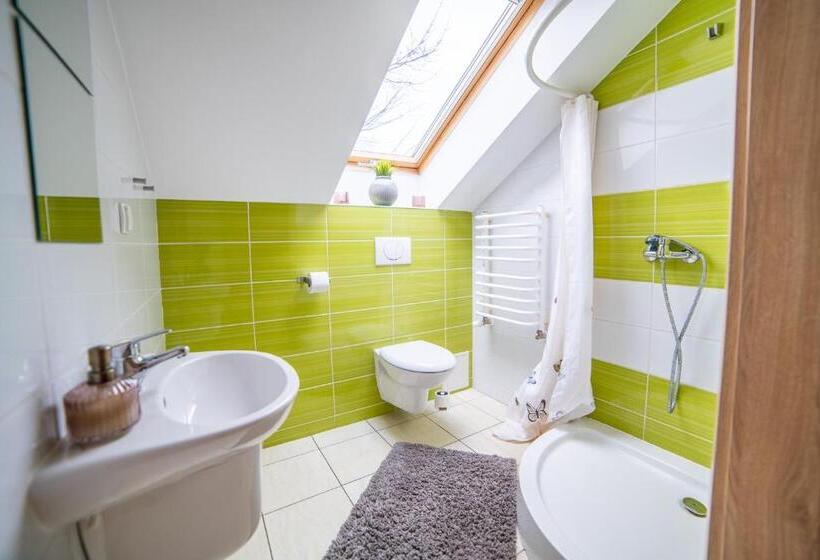 Отель Gościniec Pod Lilijką