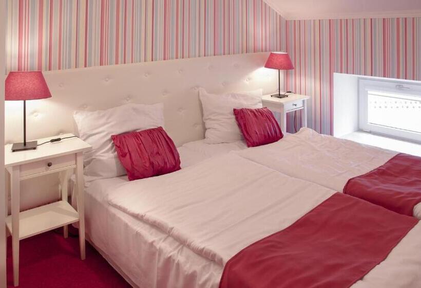 ホテル Pałac Piorunów & Spa