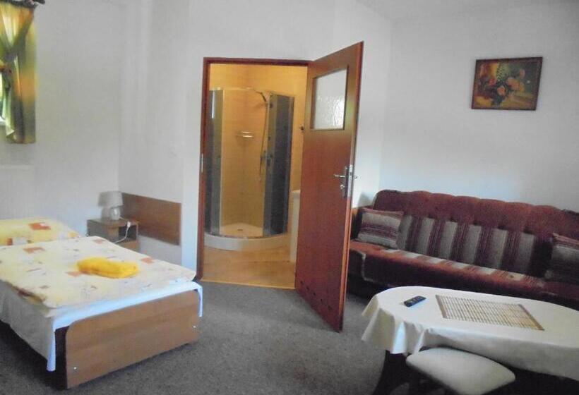 ペンション Agroturystyka Krysia Pilszcz