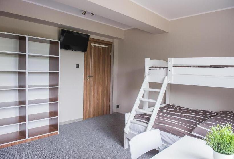 ペンション B&m Guesthouse