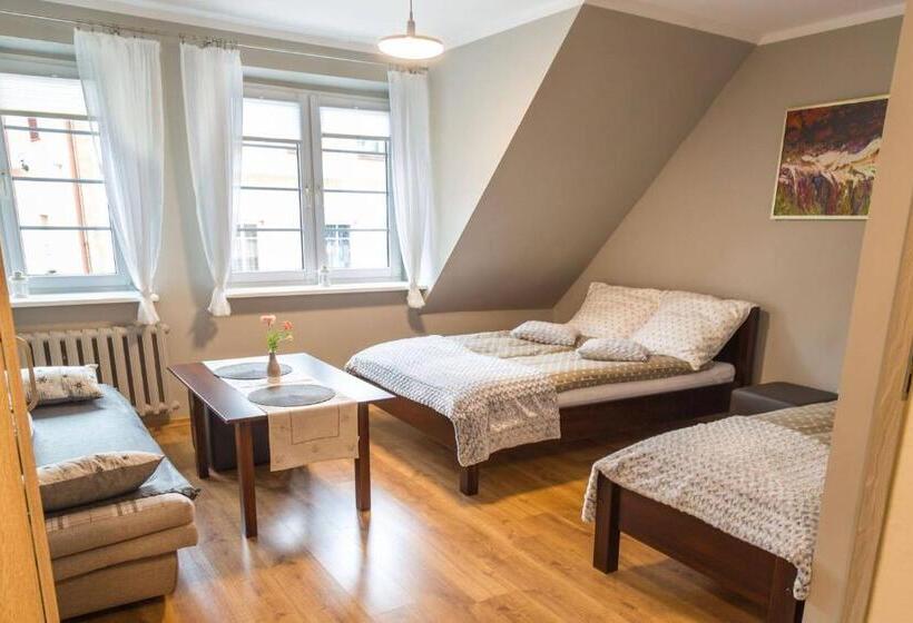 پانسیون Willa Aksamit