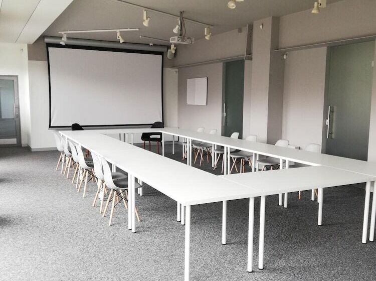 هاستل B&b Sport Rooms