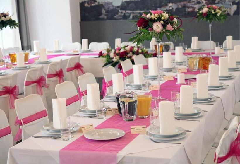 هاستل Centrum Konferencyjne Zamek