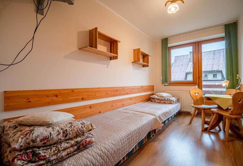 הוסטל Dom Wczasowy Stanislawa