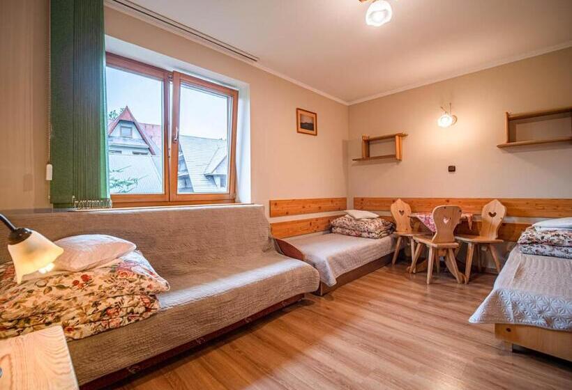 הוסטל Dom Wczasowy Stanislawa