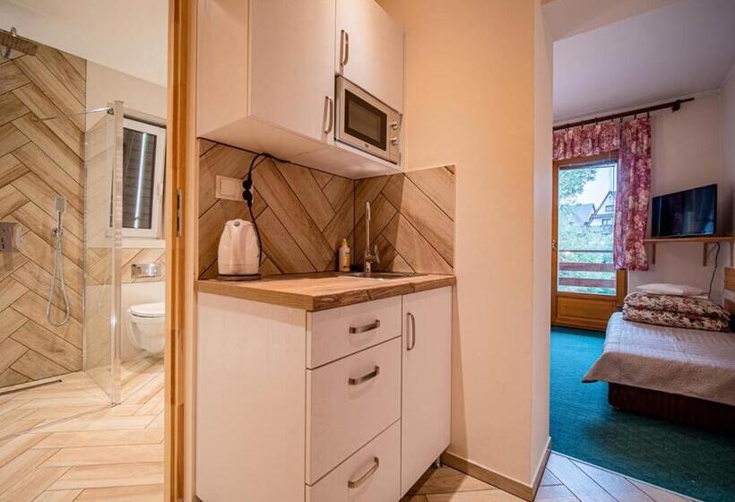 הוסטל Dom Wczasowy Stanislawa