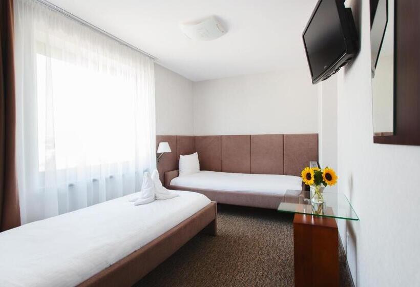旅馆 Ik B&b Pod Dębami