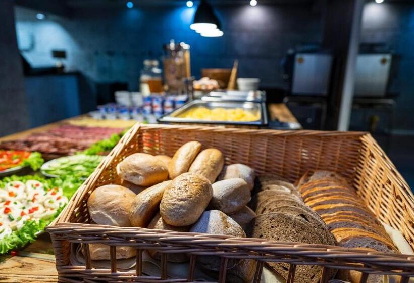 ベッドアンドブレックファースト Apartamentowiec Kuźniar