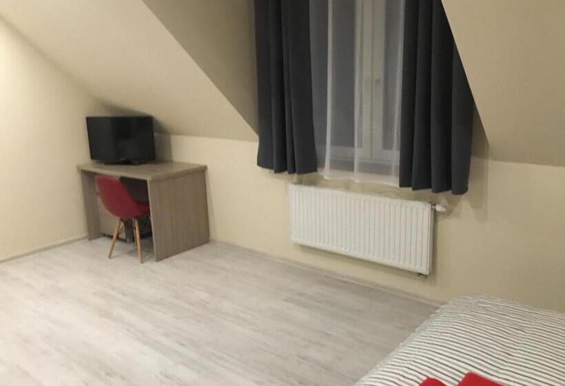 تختخواب و صبحانه Dask Resort