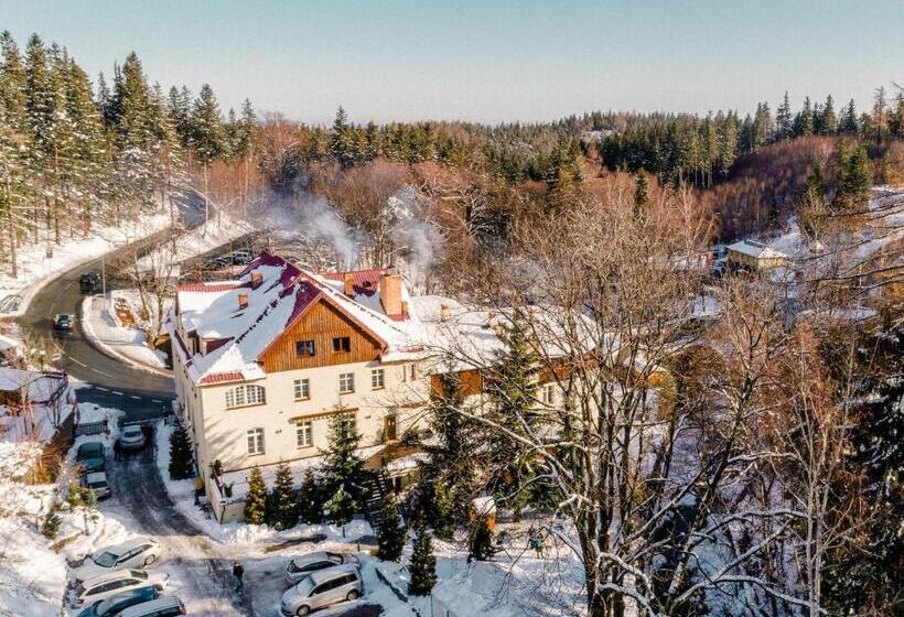 تختخواب و صبحانه Leśny Dwór