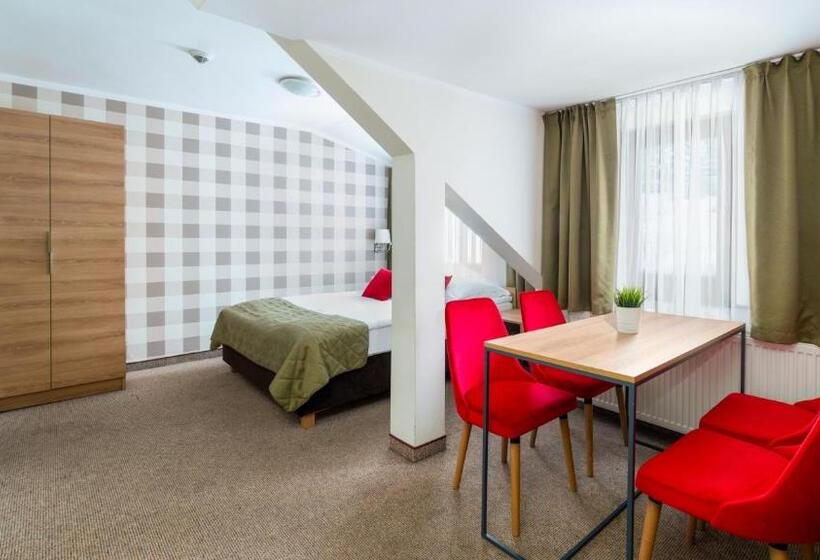 تختخواب و صبحانه Leśny Dwór