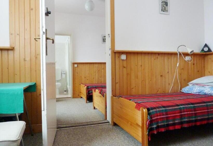 تختخواب و صبحانه Willa Litka