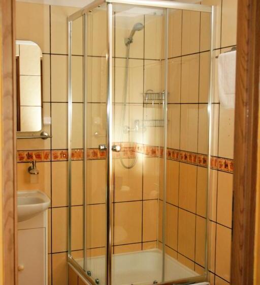 تختخواب و صبحانه Willa Zuzanna