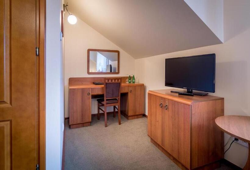 ホテル Karczma Klimtówka