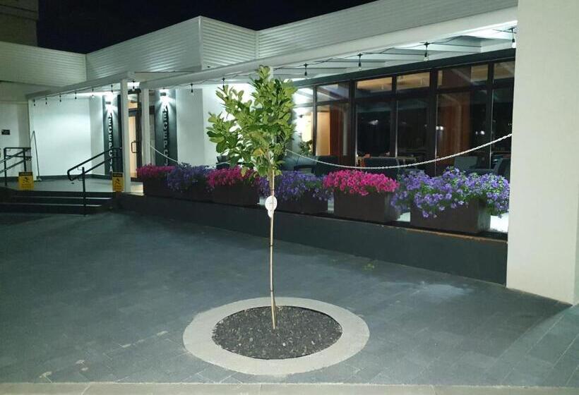 בית מלון כפרי Kelman Inn Global Nowa Sól