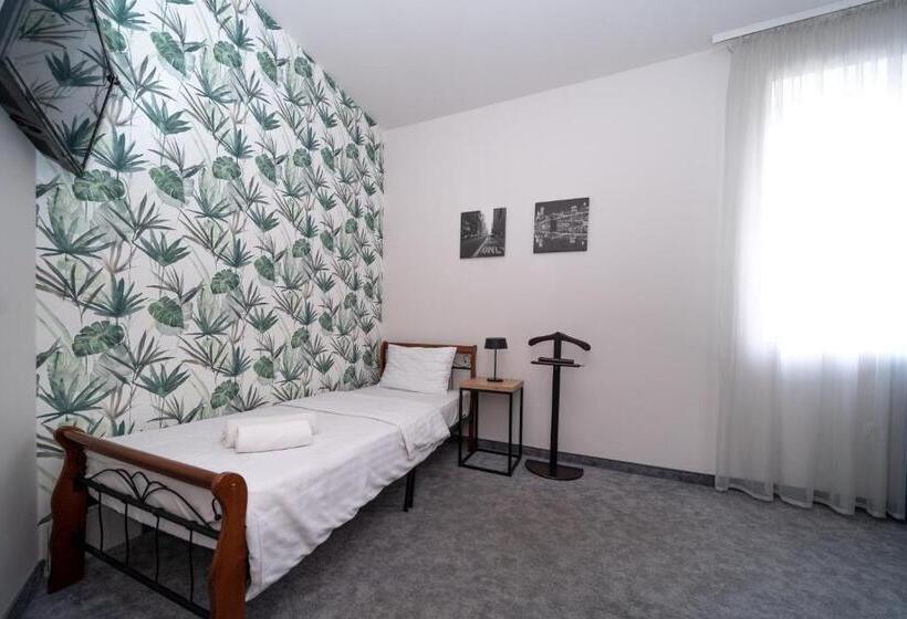 בית מלון כפרי Kelman Inn Global Nowa Sól