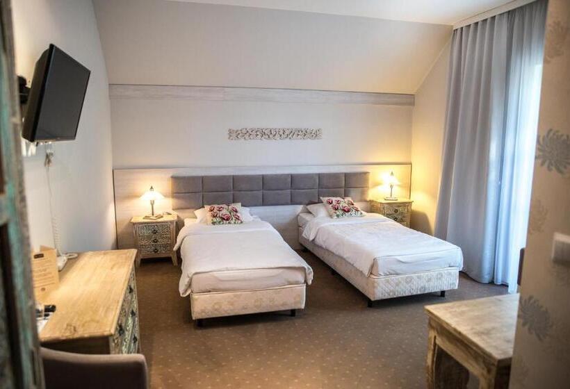 فندق Legnicki & Restauracja