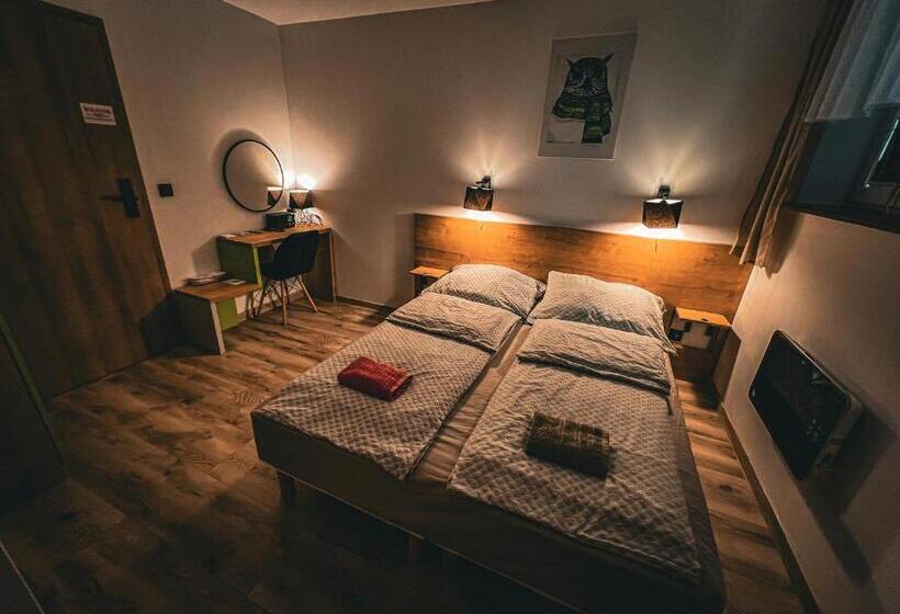 هاستل Pod Gromadzyniem Resort