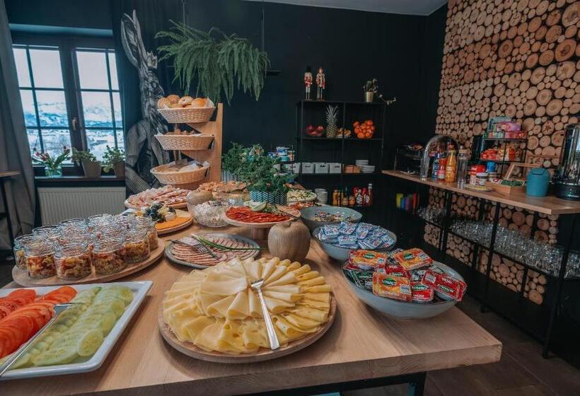 تختخواب و صبحانه Bystry Comfort