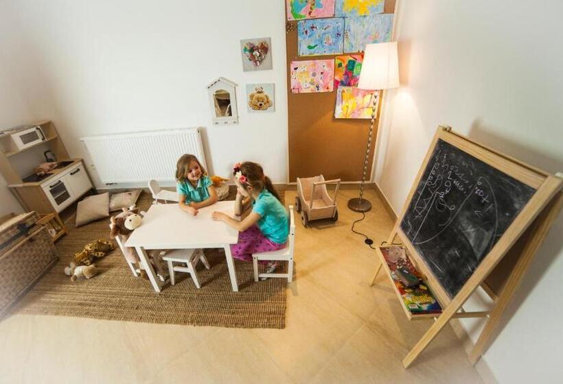 تختخواب و صبحانه Willa Izbica Karpacz