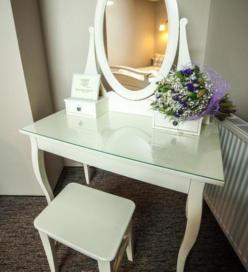 تختخواب و صبحانه Willa Izbica Karpacz