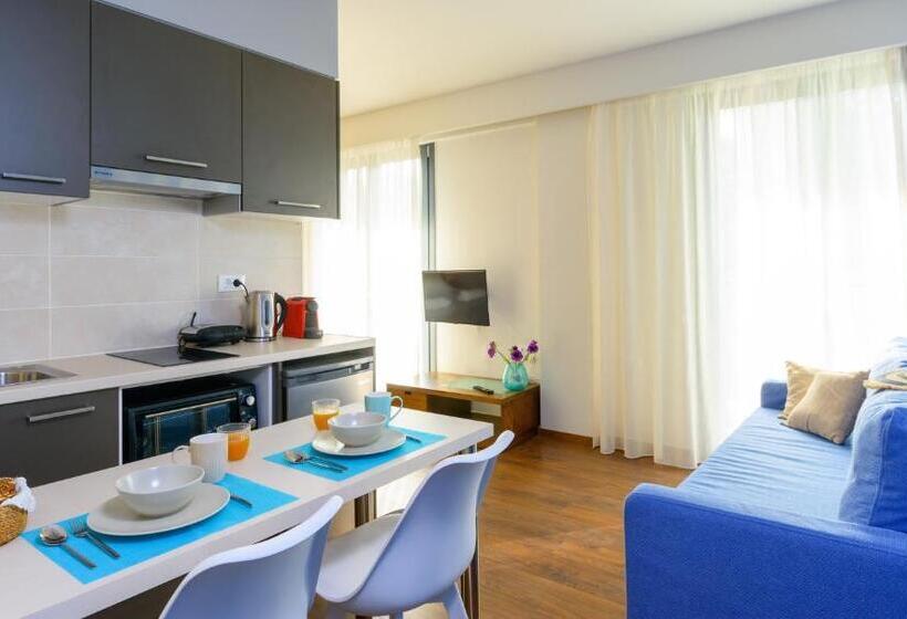 هتل Elounda Colour Apartments