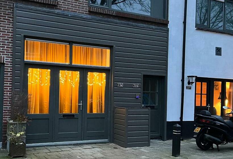 Bed and Breakfast Bb The Warehouse Zandvoort