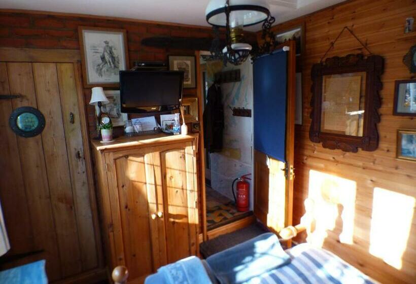 Bed and Breakfast Nelsons Cabin