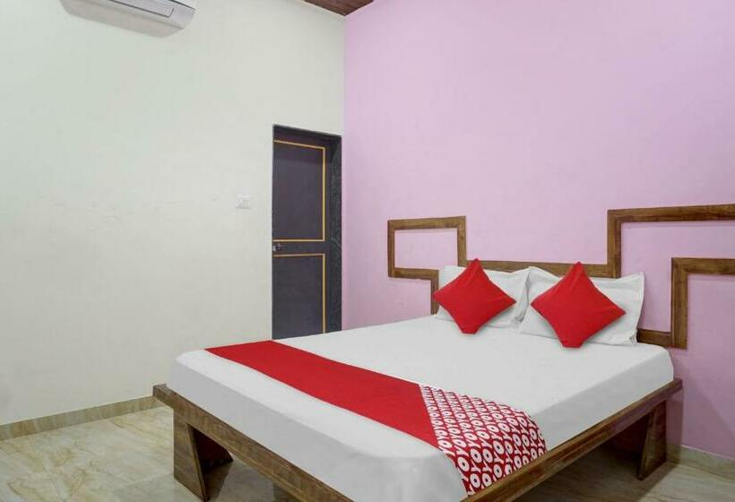 Отель Flagship Ayush Greenhills Executive Lodging