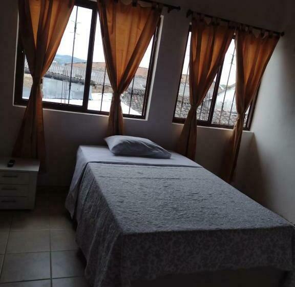Отель Lili Popayán Sede 2