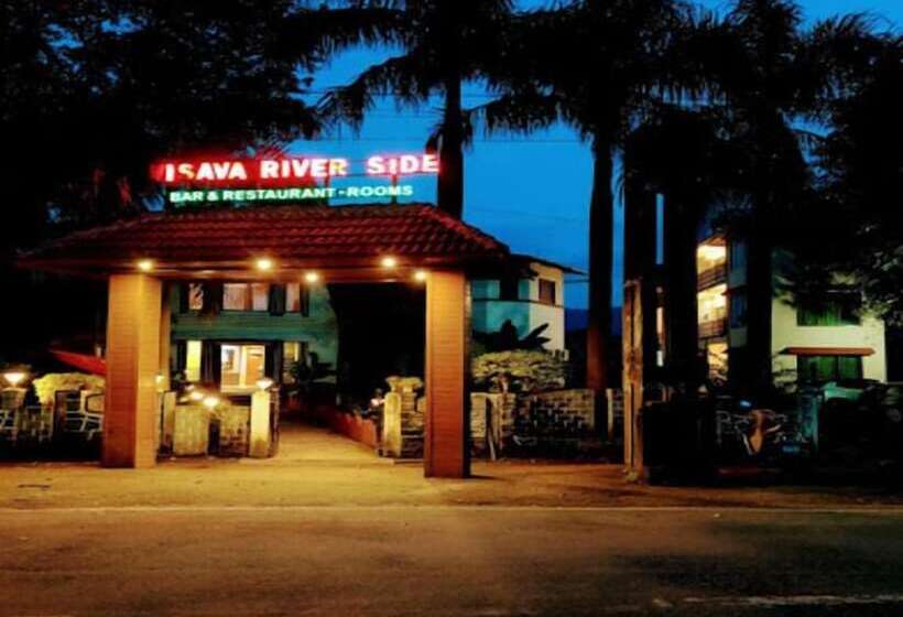 בית מלון כפרי Visava Riverside