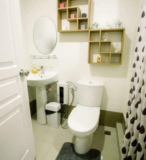 Jhs Condotel