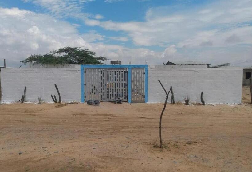 پانسیون Hostal Mayapo Beach