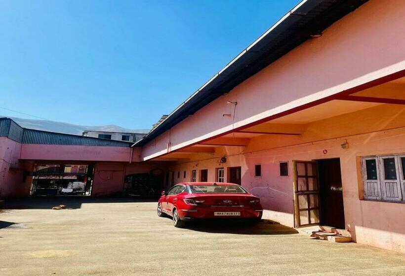 Пансион Hostel Sant Niwas
