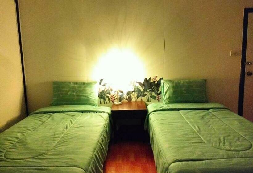 Пансион Light Worker Guest House