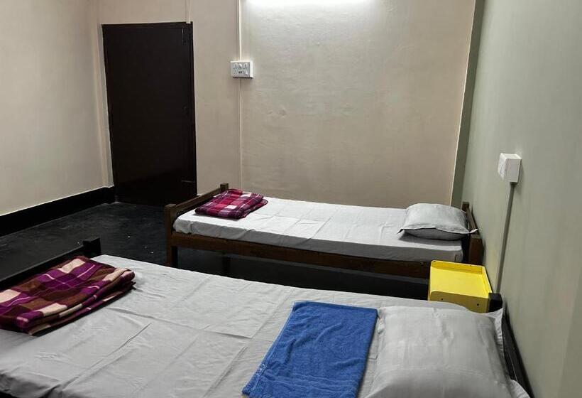 پانسیون Munin S Guest House