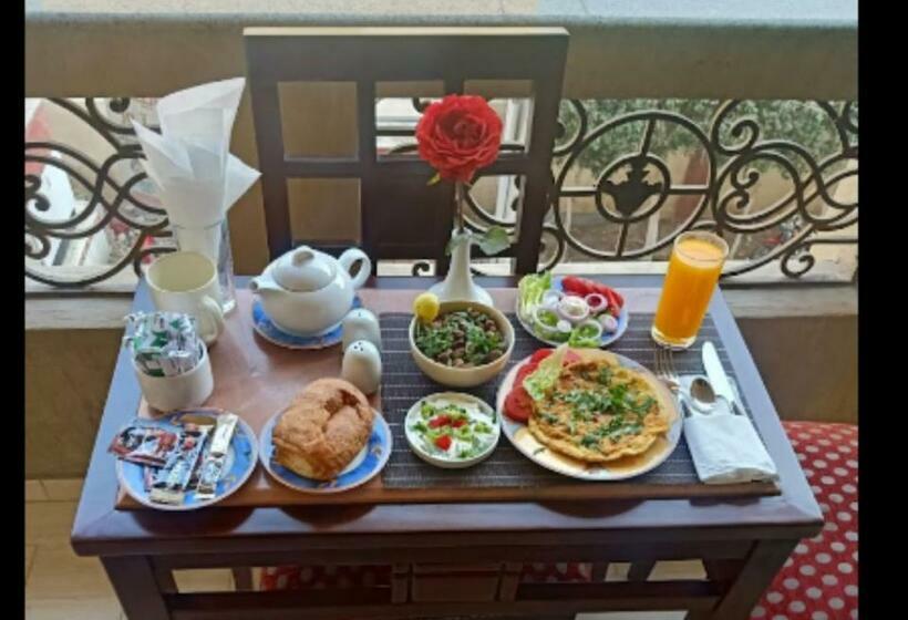 Queen Hotel Fayoum