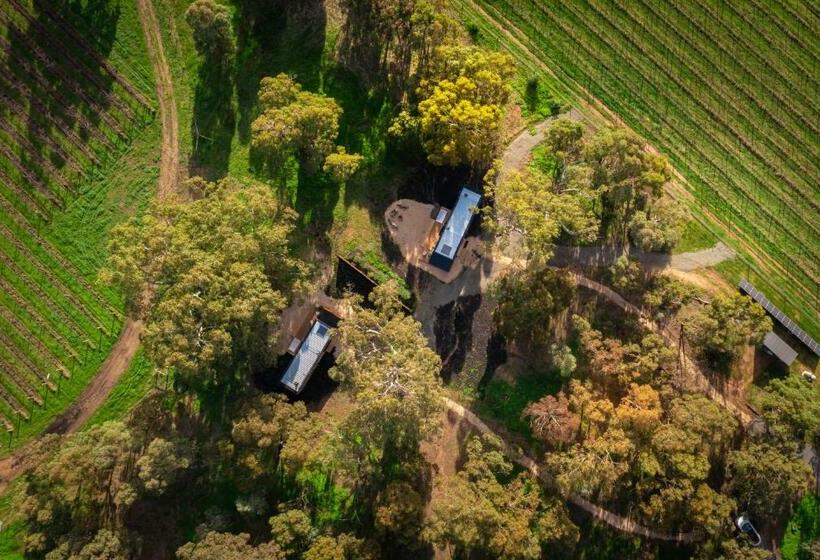 Отель Cabn Mclaren Vale