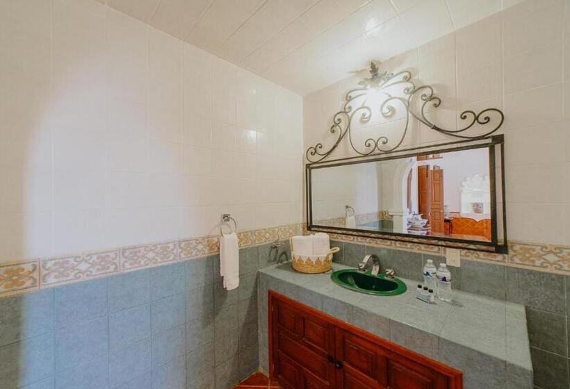 هتل Hacienda La Cieneguita
