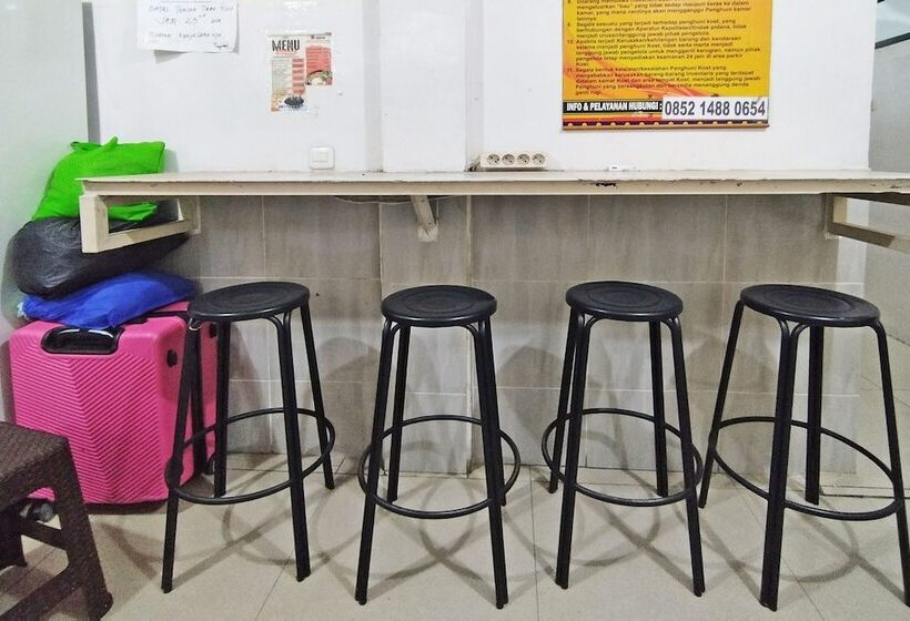 هتل Oyo 92157 Benteng Kost Syariah