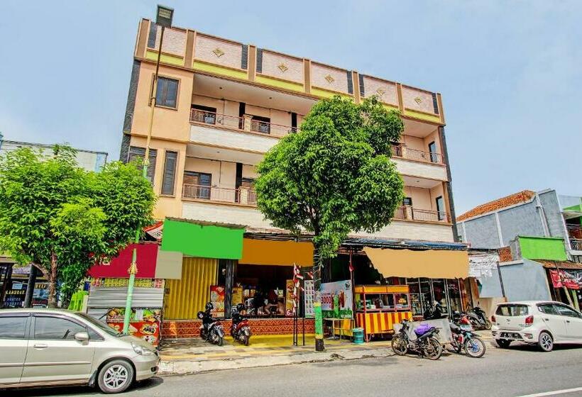 Отель Spot On 92181 Kristin Homestay
