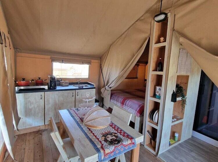 فندق Tendu  Punta Bianca Glamping Camp