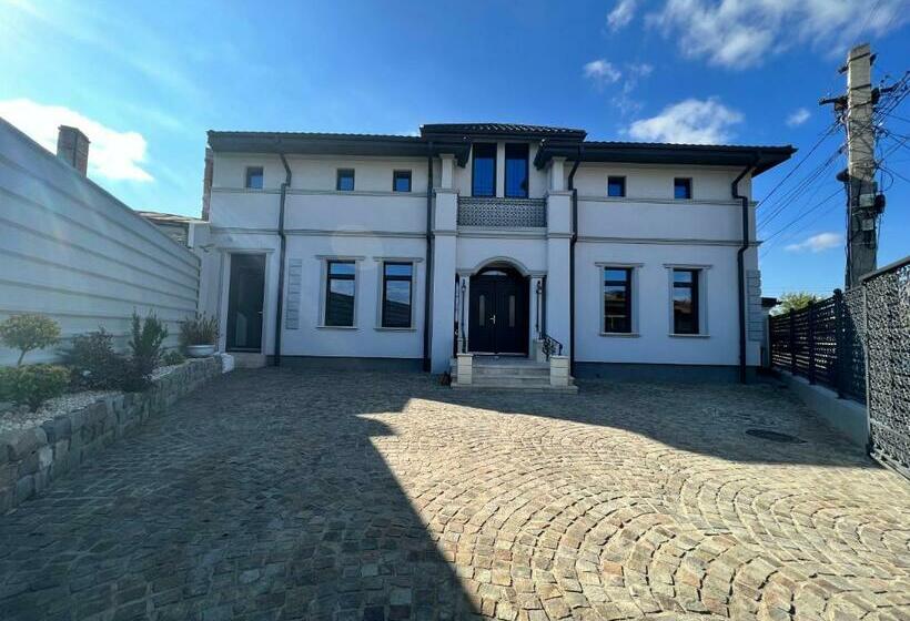 펜션 Academy Home