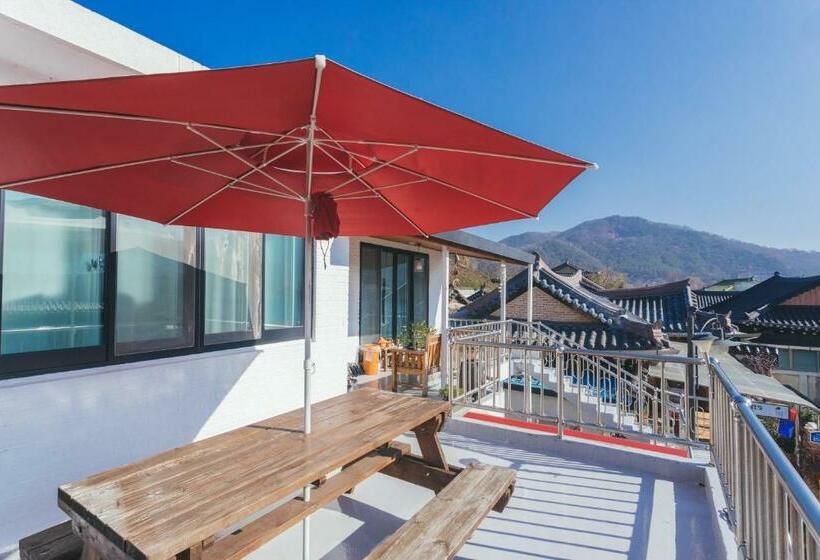 Пансион Byeolha Guesthouse