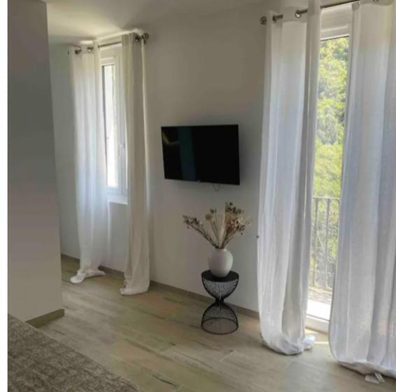 ベッドアンドブレックファースト Chambre Avec Balcon à Louer