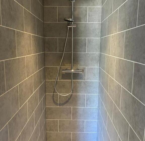 تختخواب و صبحانه De Bloesem