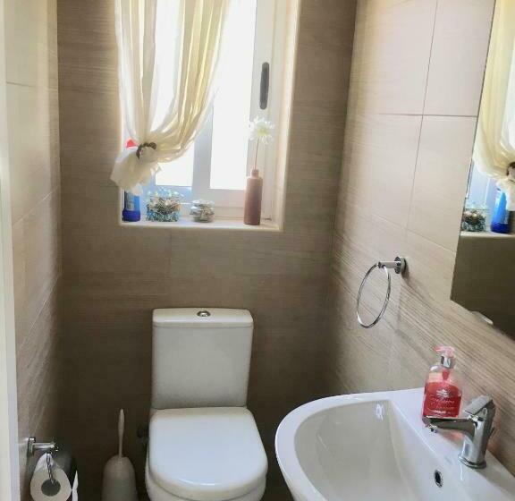 تختخواب و صبحانه Pembroke Suites