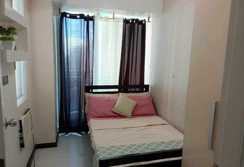 Отель Azure Urban Resort With Wifi And Netflix